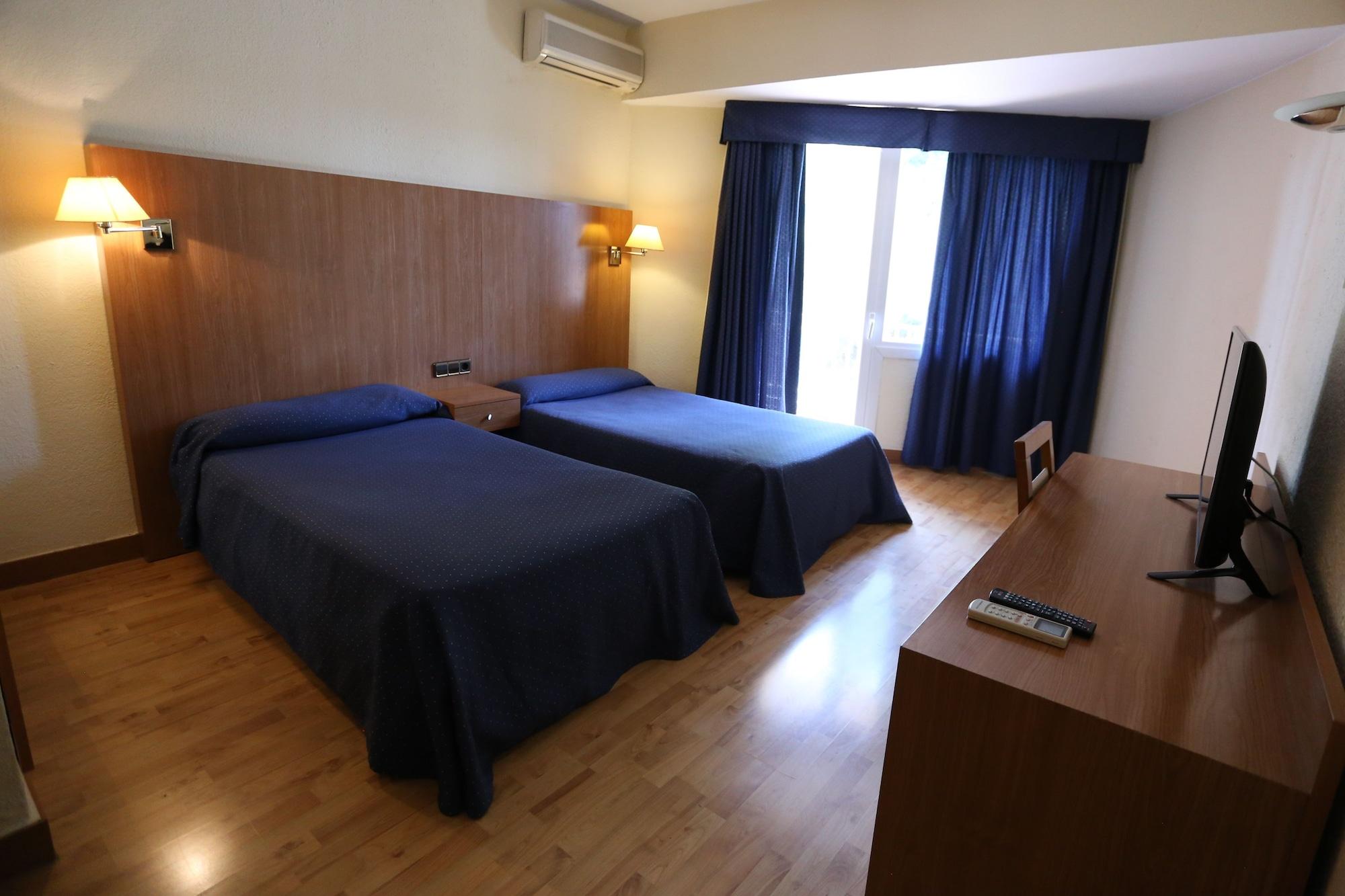 Hotel El Cisne Zaragoza Luaran gambar
