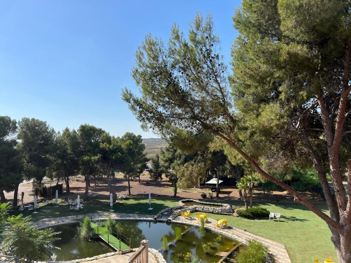 Hotel El Cisne Zaragoza Luaran gambar