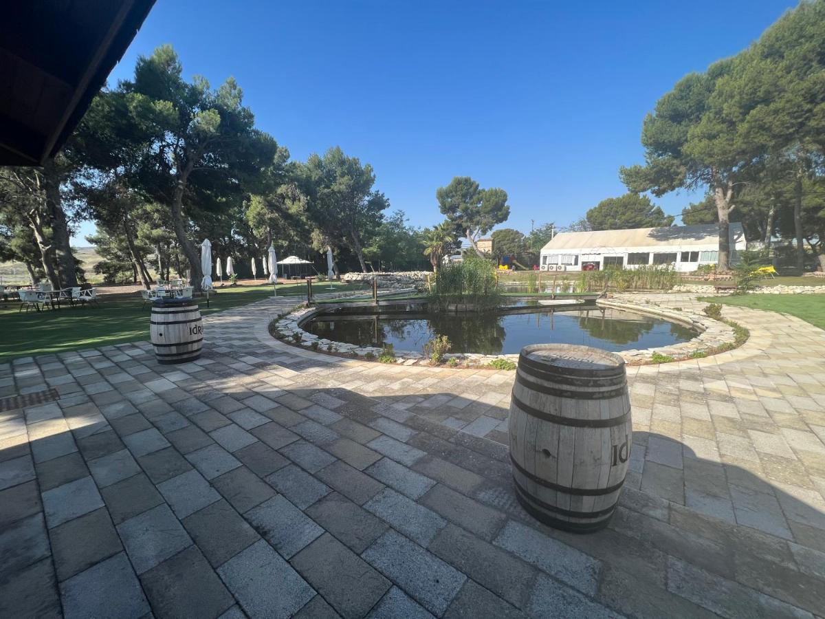 Hotel El Cisne Zaragoza Luaran gambar