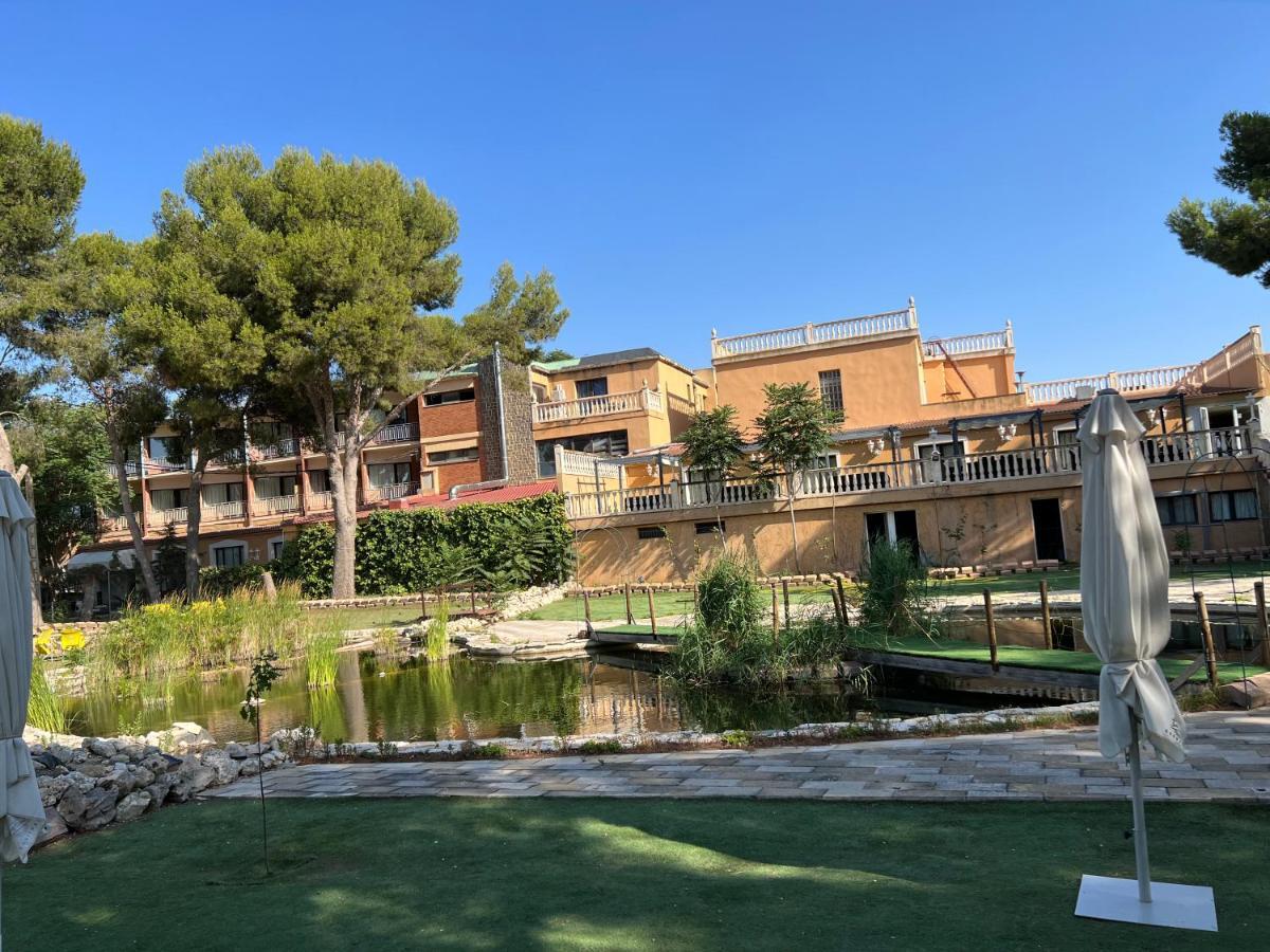 Hotel El Cisne Zaragoza Luaran gambar