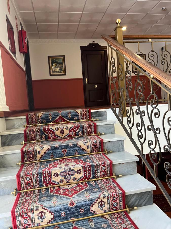 Hotel El Cisne Zaragoza Luaran gambar