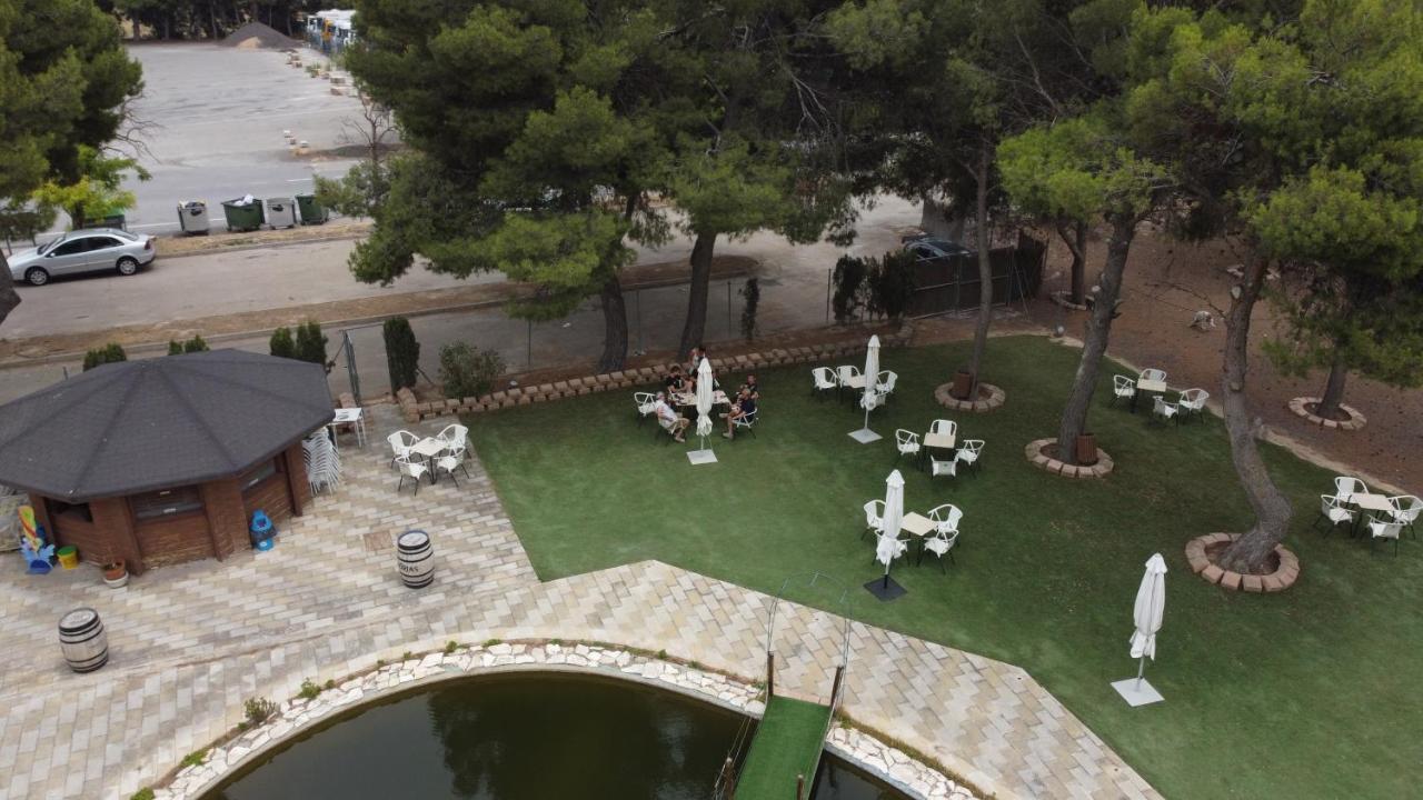 Hotel El Cisne Zaragoza Luaran gambar