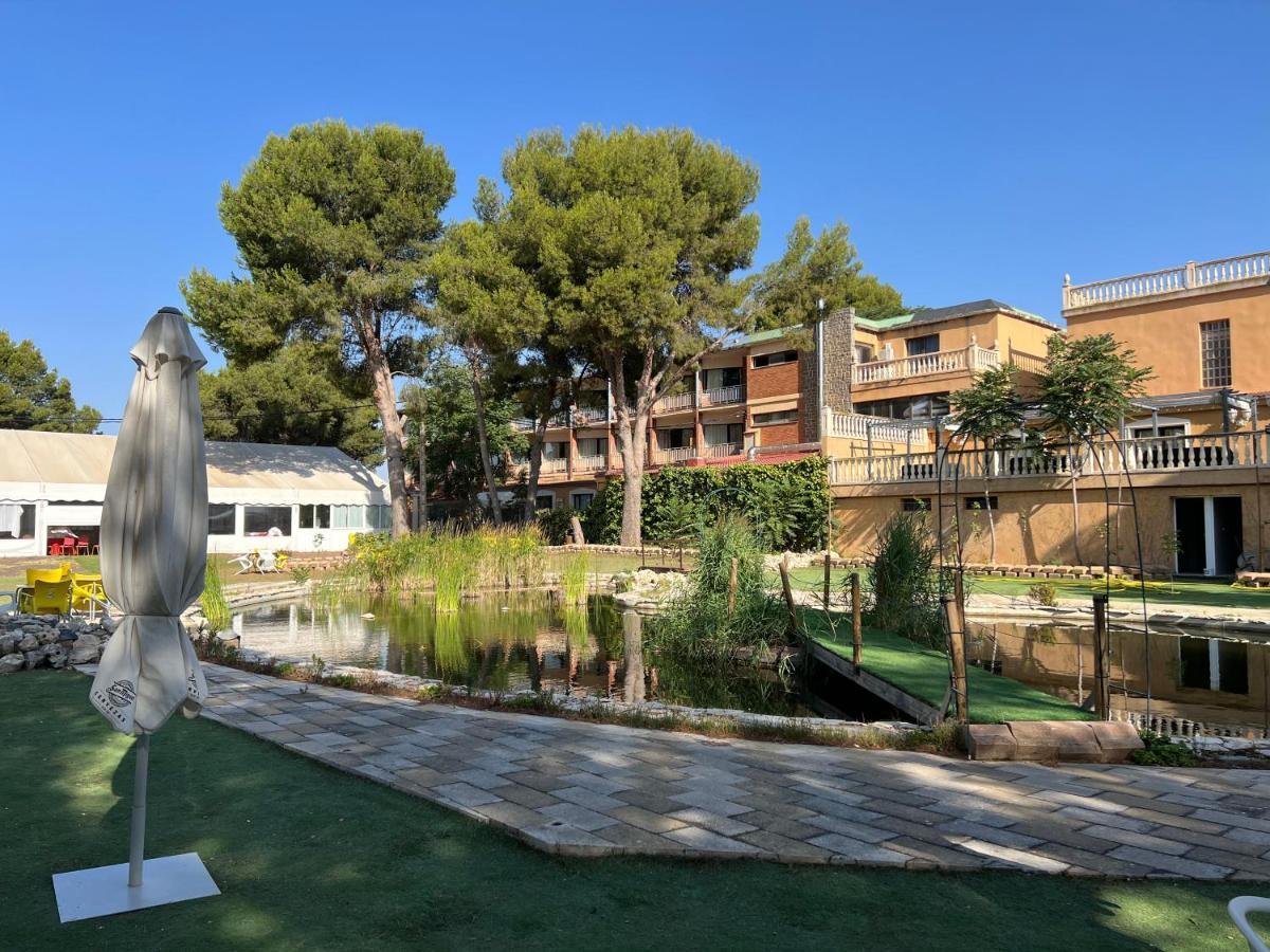 Hotel El Cisne Zaragoza Luaran gambar