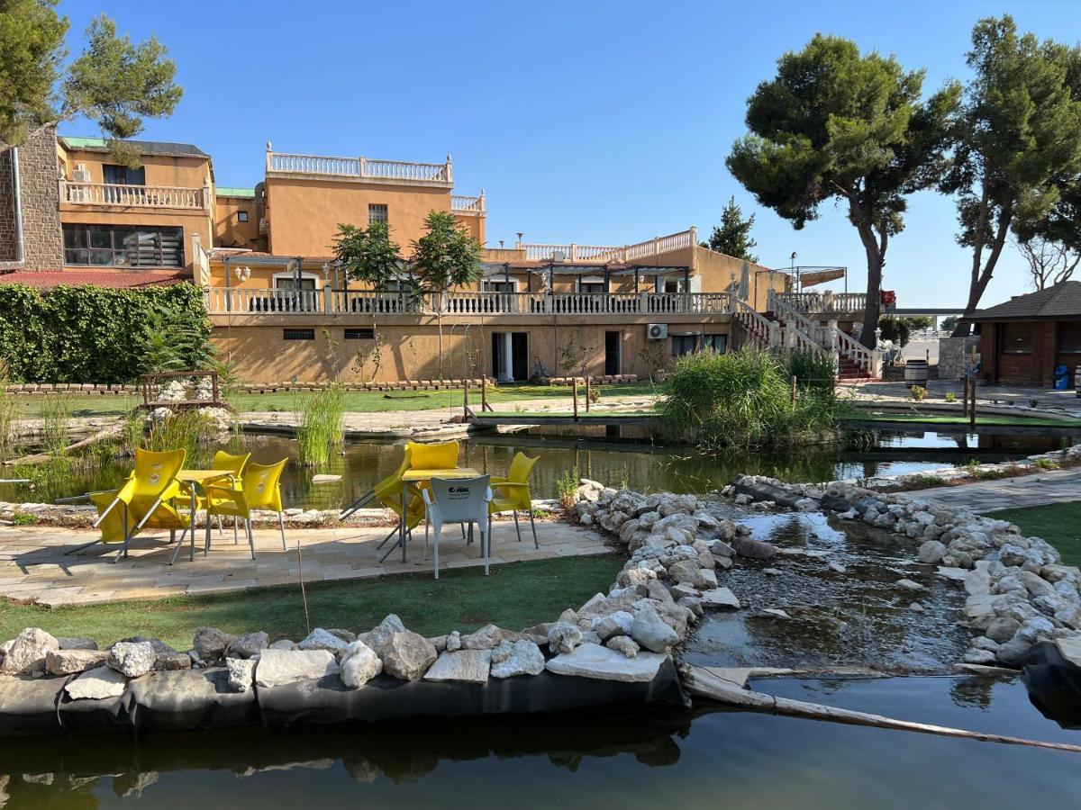 Hotel El Cisne Zaragoza Luaran gambar