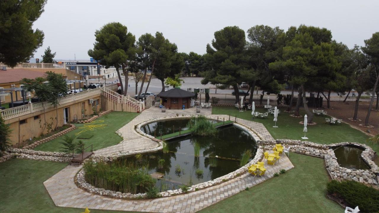 Hotel El Cisne Zaragoza Luaran gambar