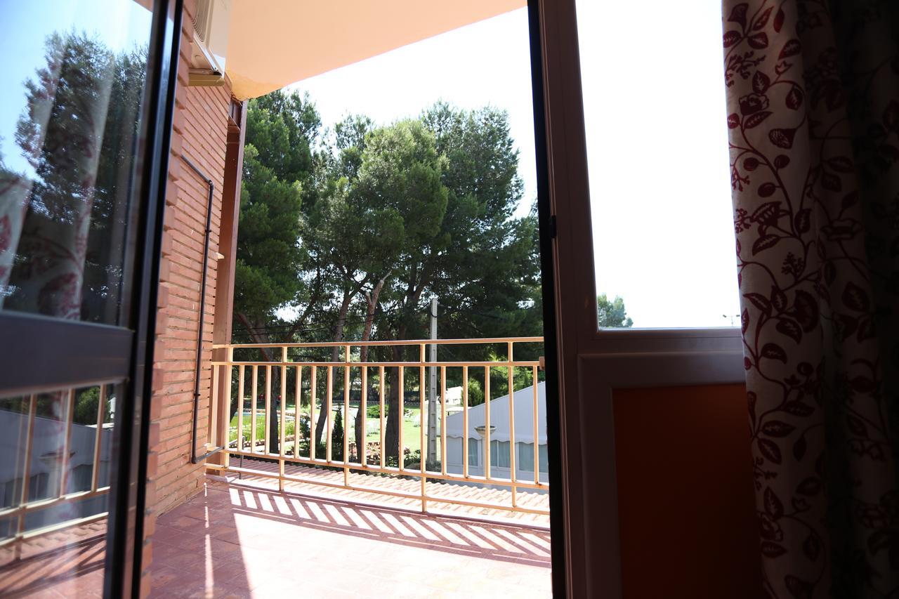 Hotel El Cisne Zaragoza Luaran gambar